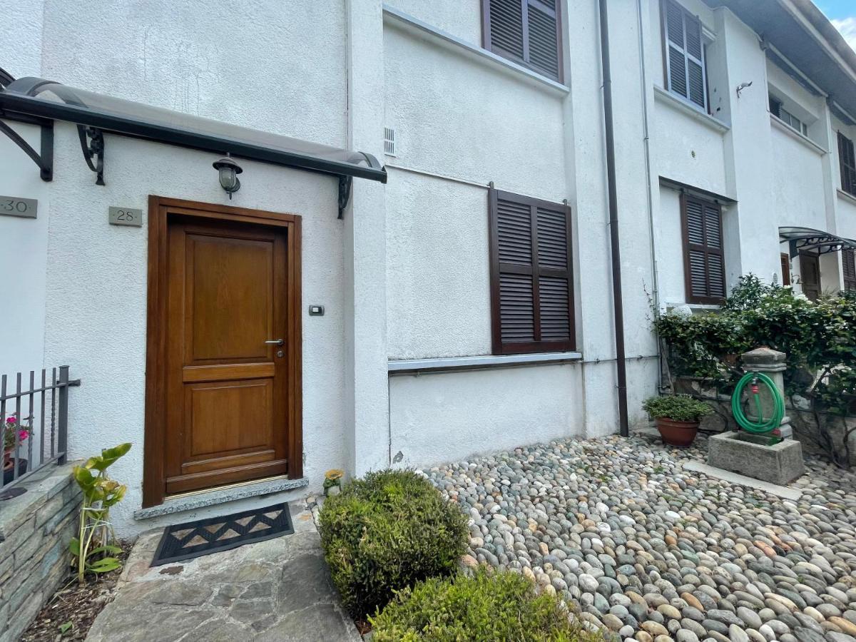 Terraced House With Garden In Dongo - Larihome A13 외부 사진